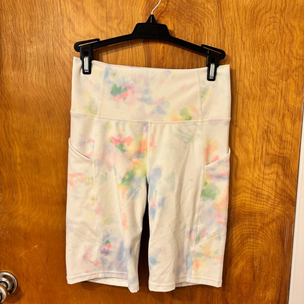 Fabletics Women's Pastel Tie-Dye Bike Shorts